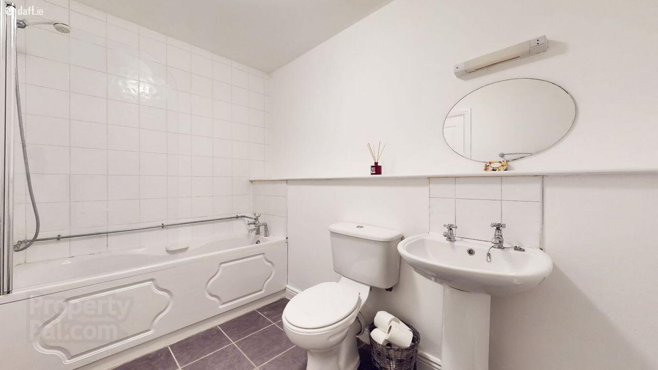Apartment 15 Station Court 21 of 21