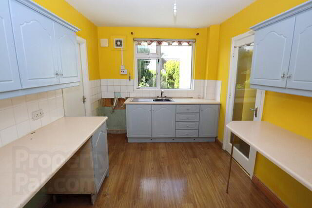 11 Broadmeadow Road 5 of 14