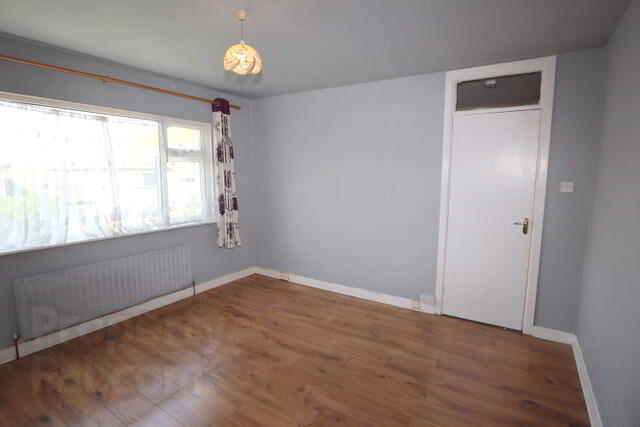 11 Broadmeadow Road 8 of 14