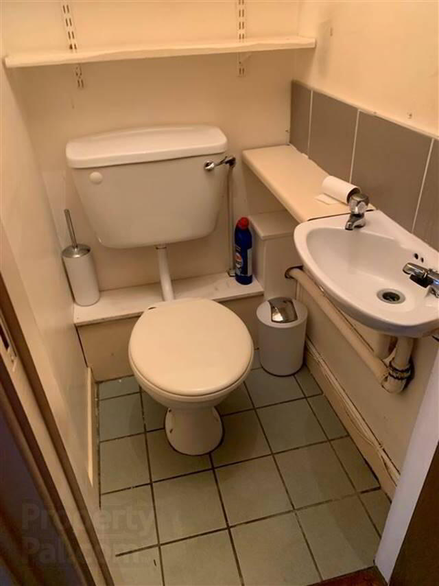 Apt1, Unit 5a Blarney Shopping Centre (letting) 10 of 16