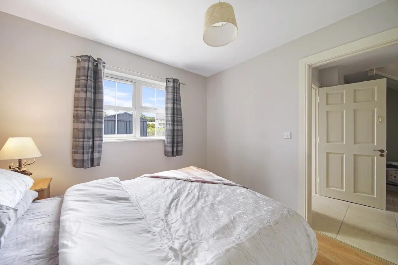 Sand Piper Lodge, 1 Ballymastocker Heights 24 of 41