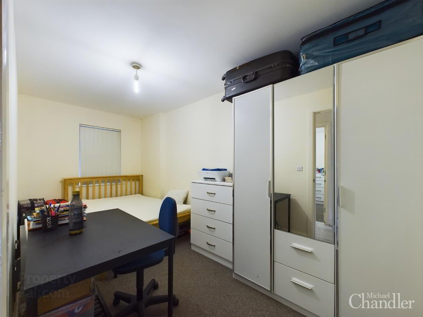 107 College Court Central 7 of 13
