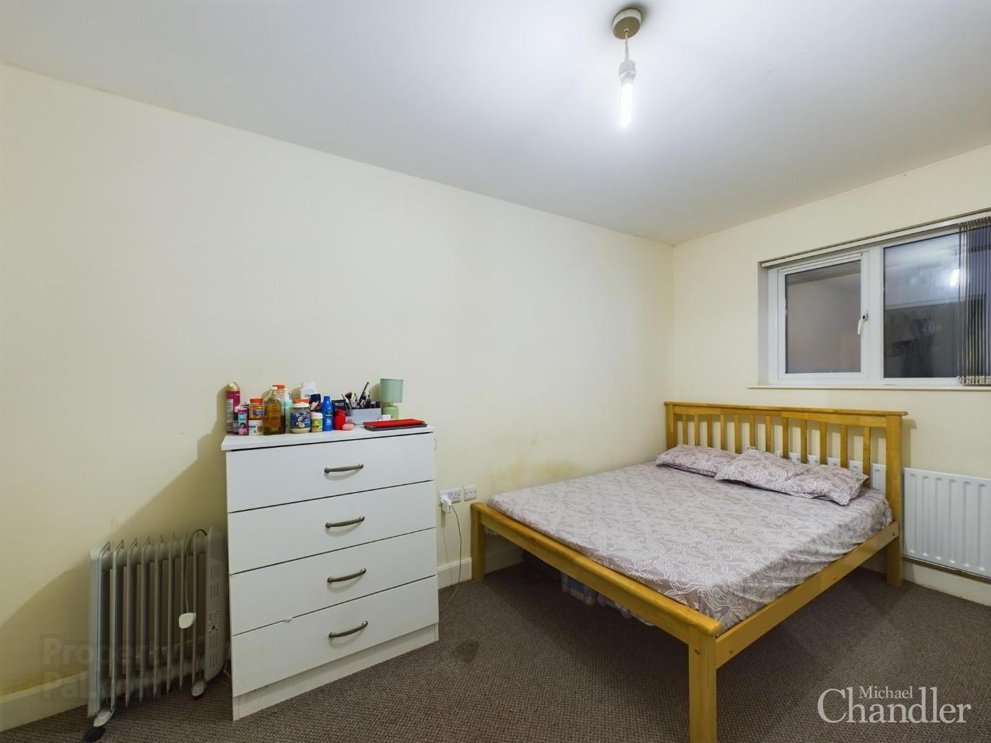 107 College Court Central 8 of 13