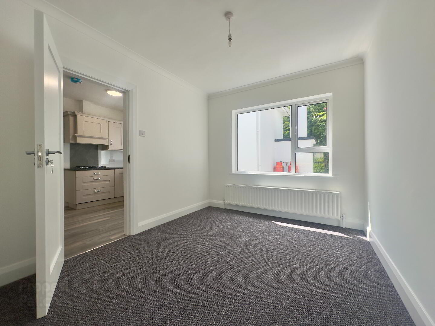 13 Beechwood Avenue 18 of 22