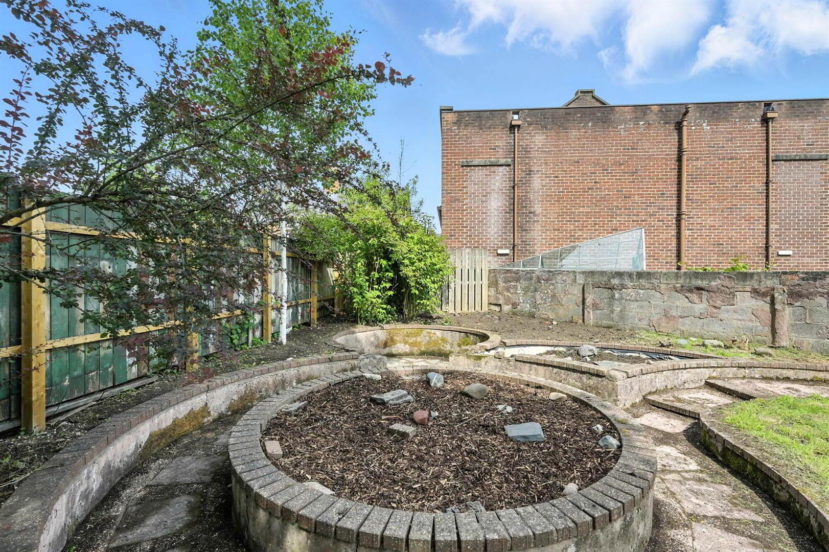 13 Lille Park 18 of 19