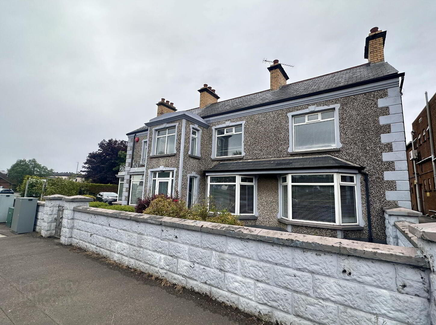 33 Ballynahinch Road 1 of 8