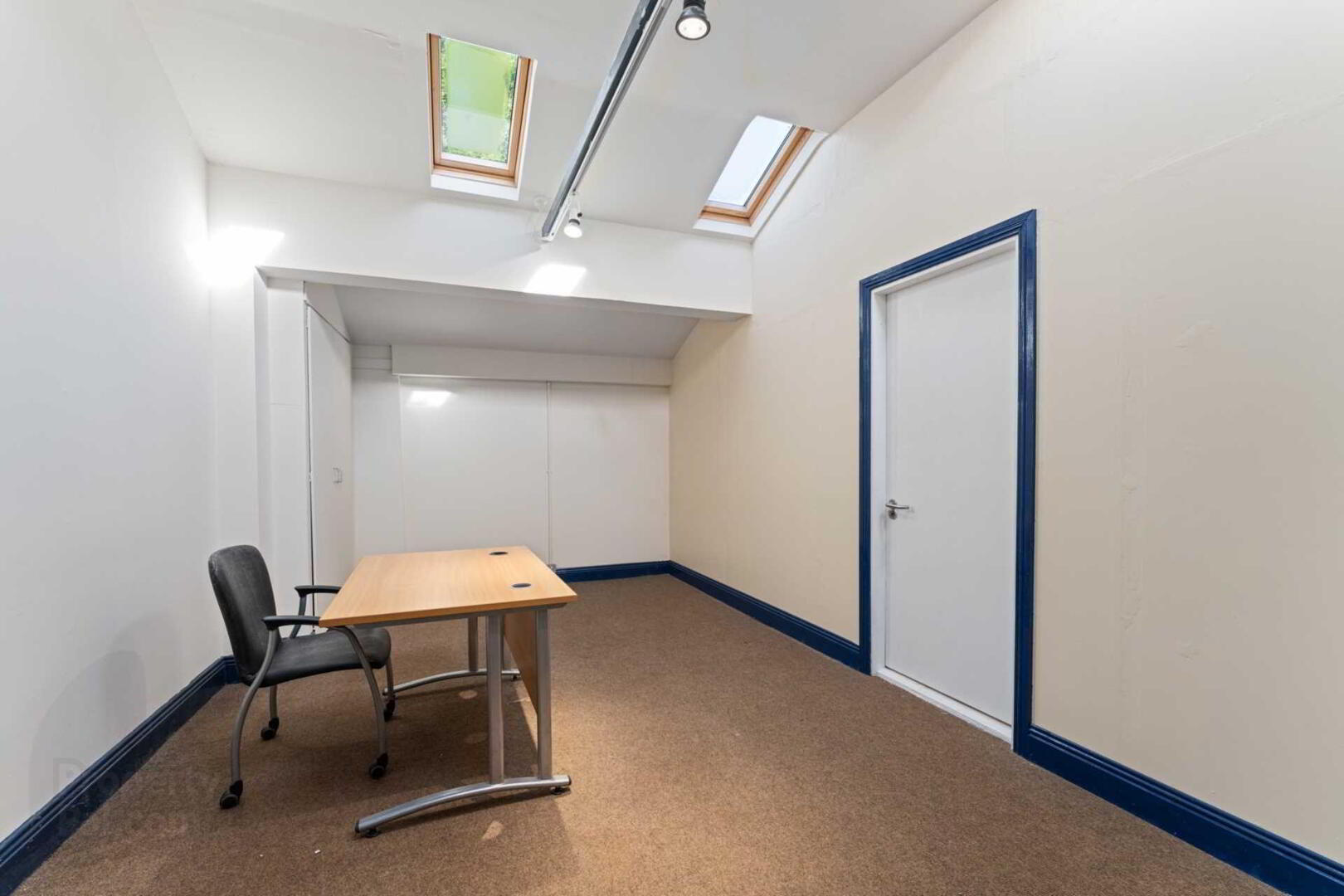 11a Herbert Lane 5 of 14