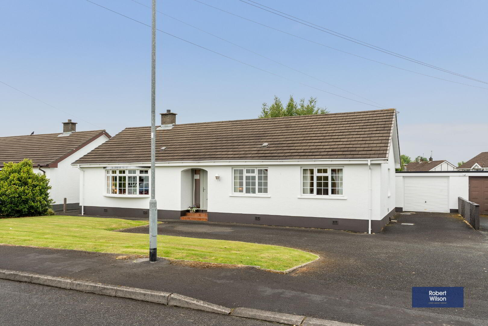 37 Coachmans Way 1 of 16