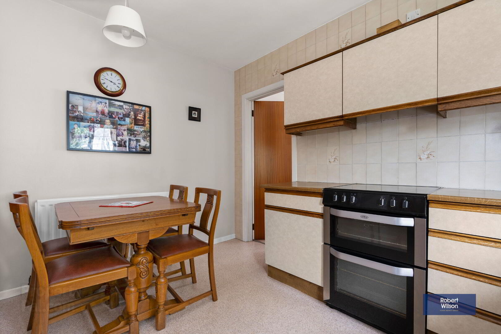37 Coachmans Way 6 of 16