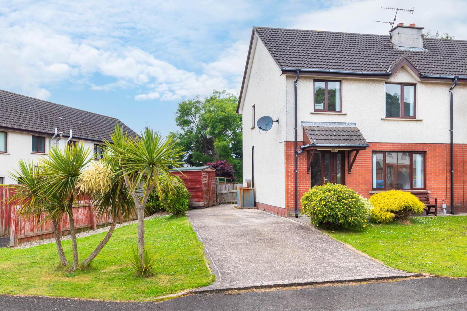 25 Rhanbuoy Close 1 of 32