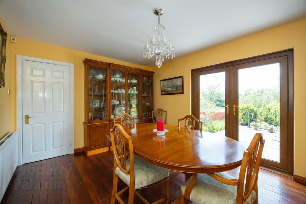 26 Olde Forge Manor 7 of 44