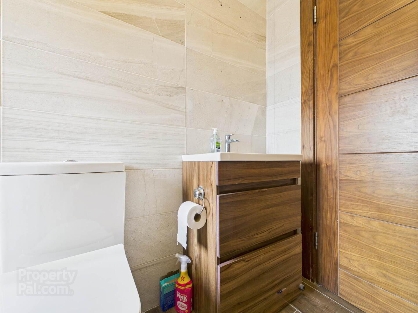 49 Morrissons Avenue 17 of 21