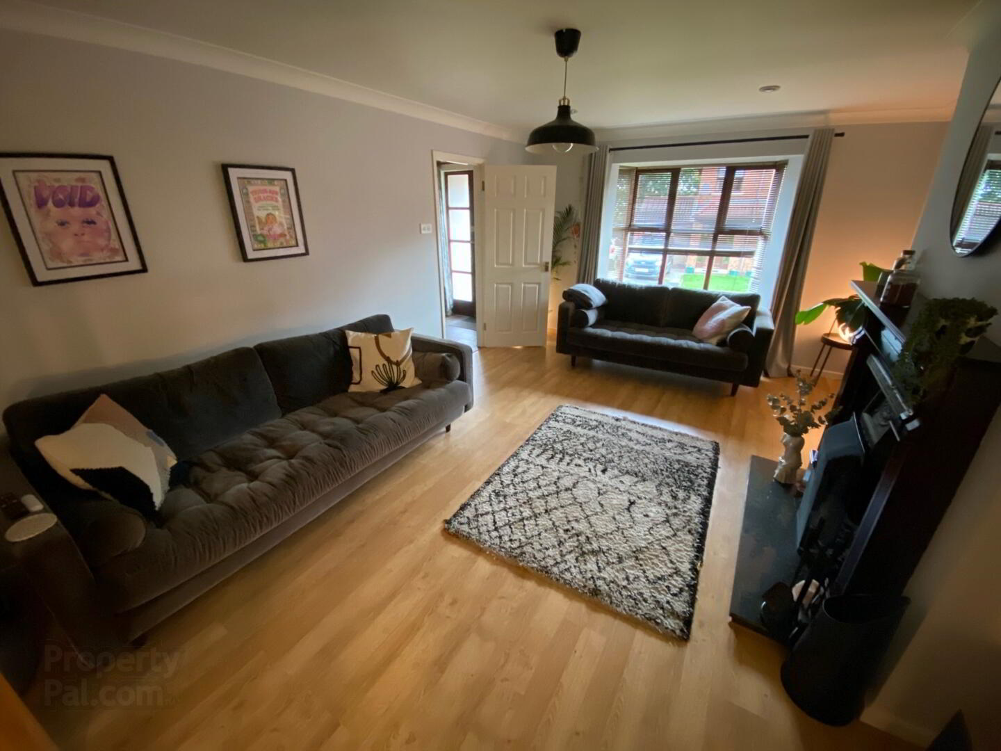 25 Ruskin Heights 4 of 14