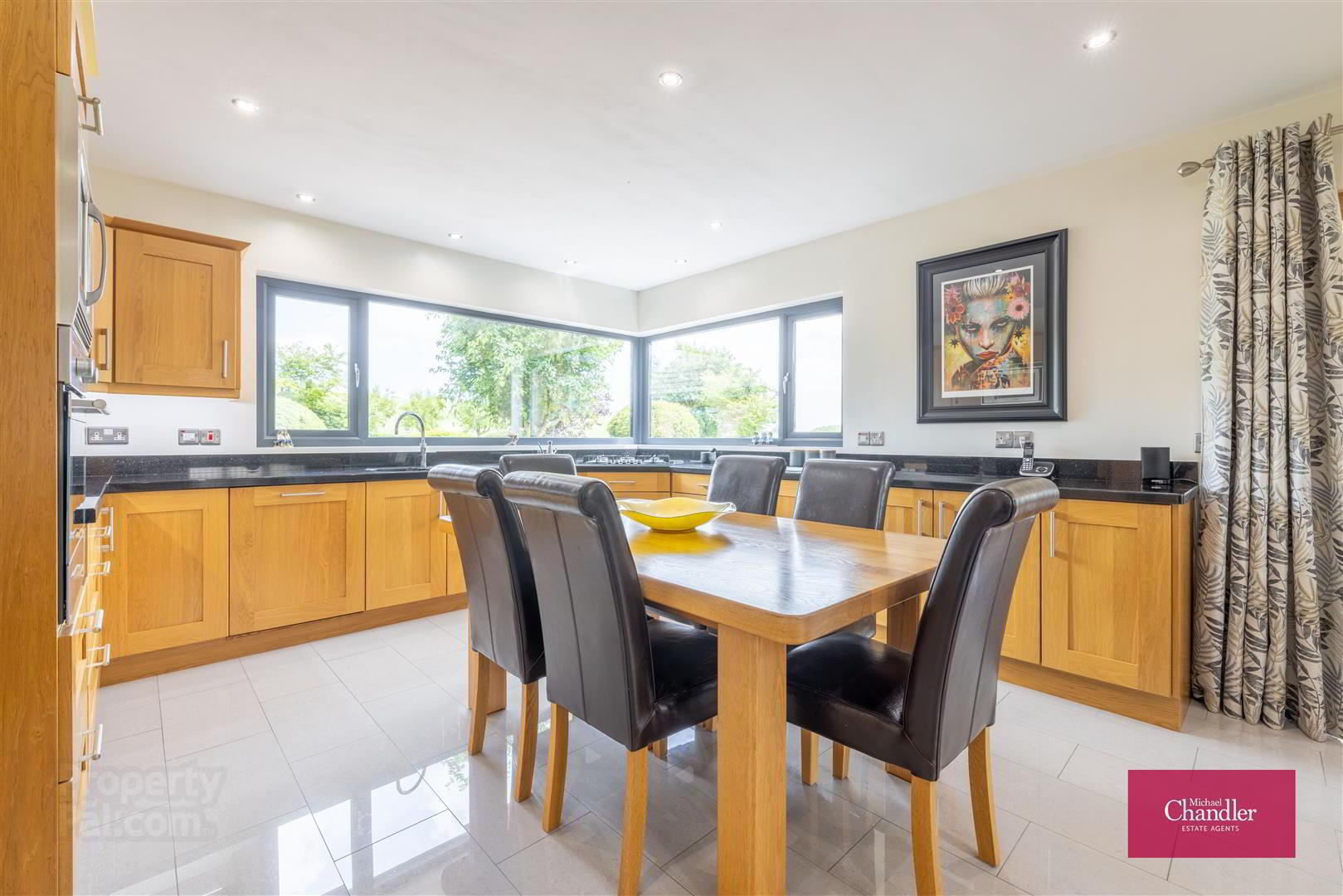 41 Lisleen Road South 8 of 59