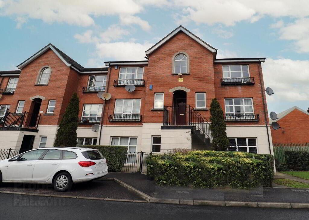 1 Langtry Court 1 of 7