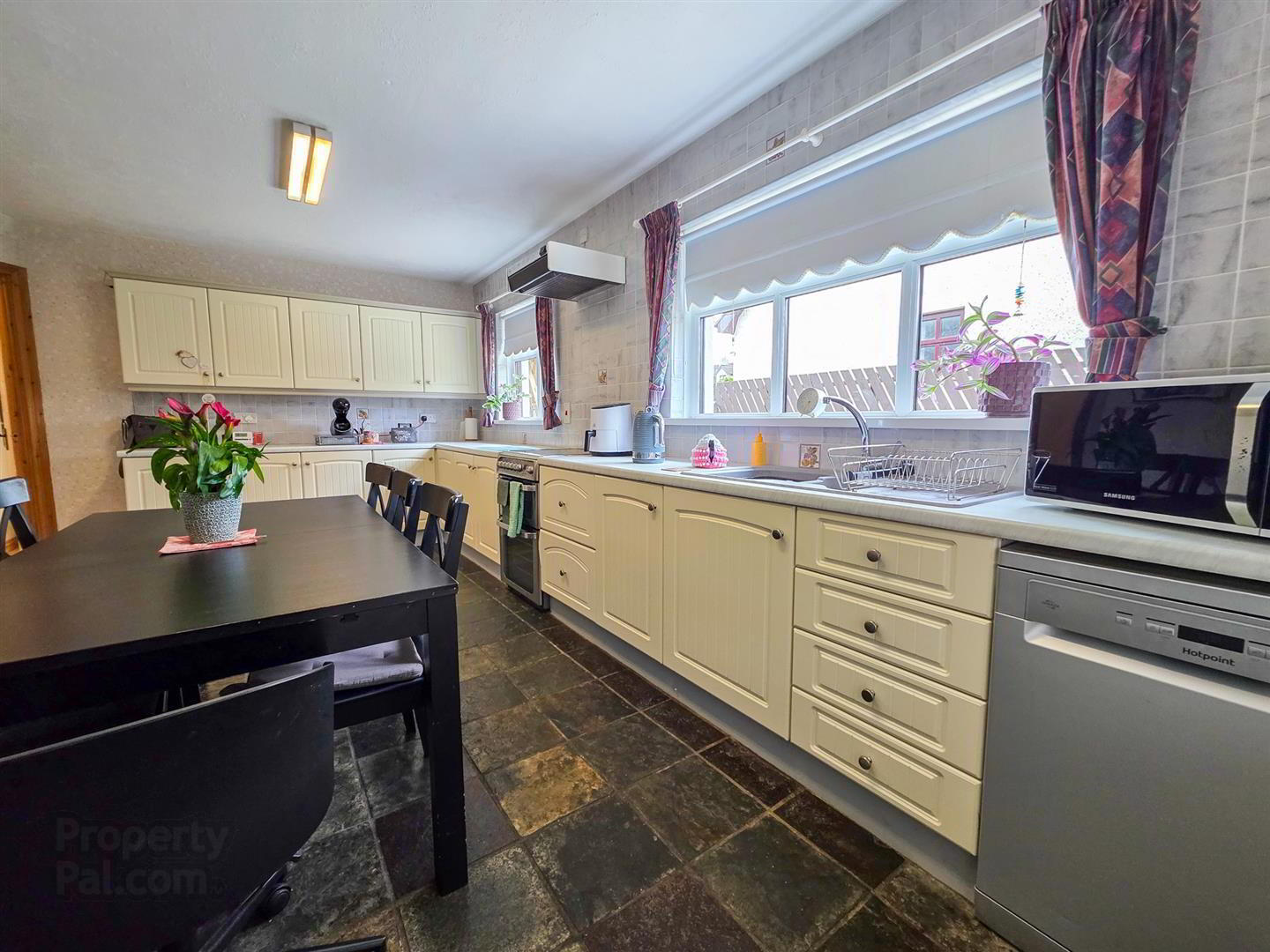23 Craiglands Manor 16 of 41