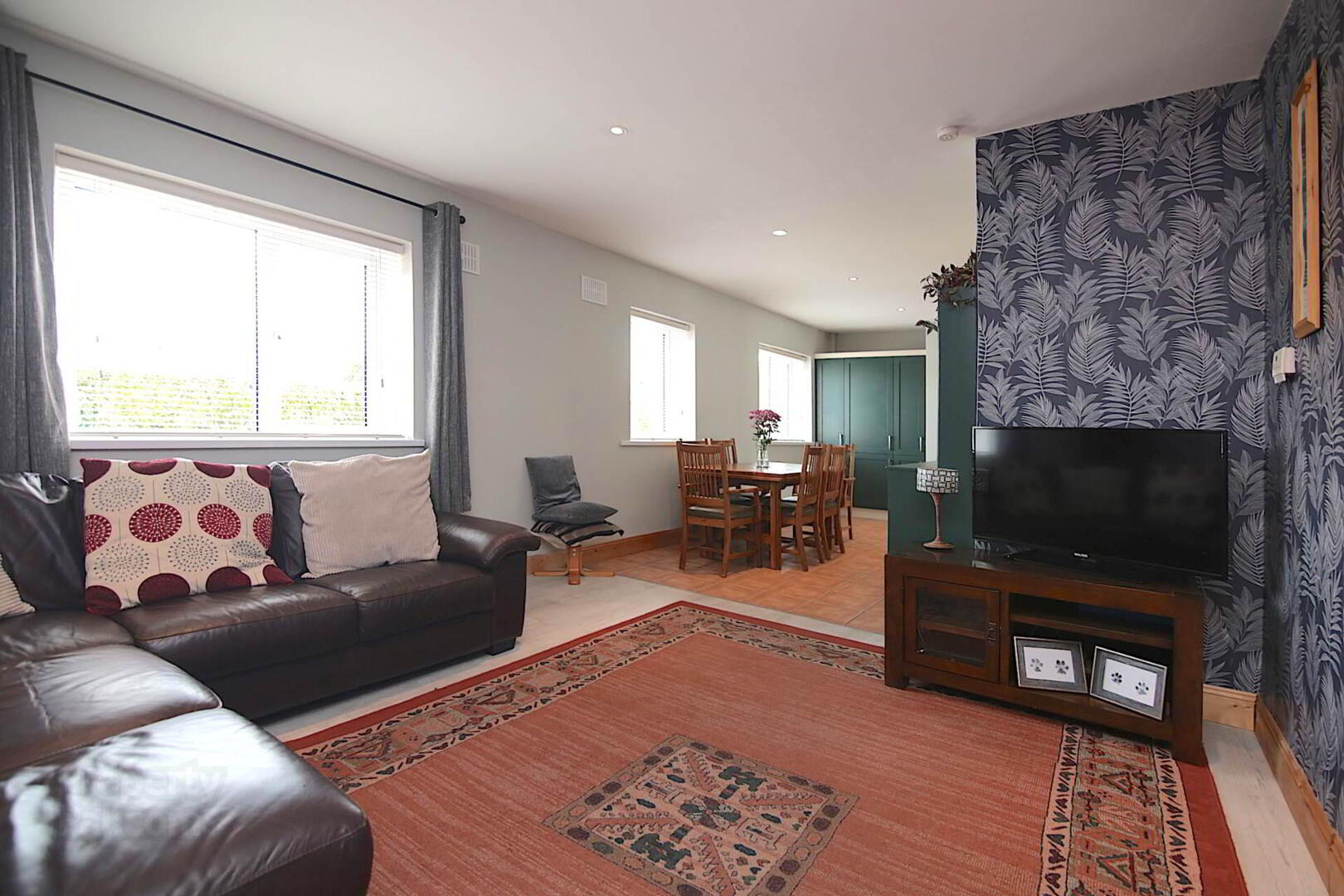 524 Newtown Road 4 of 34