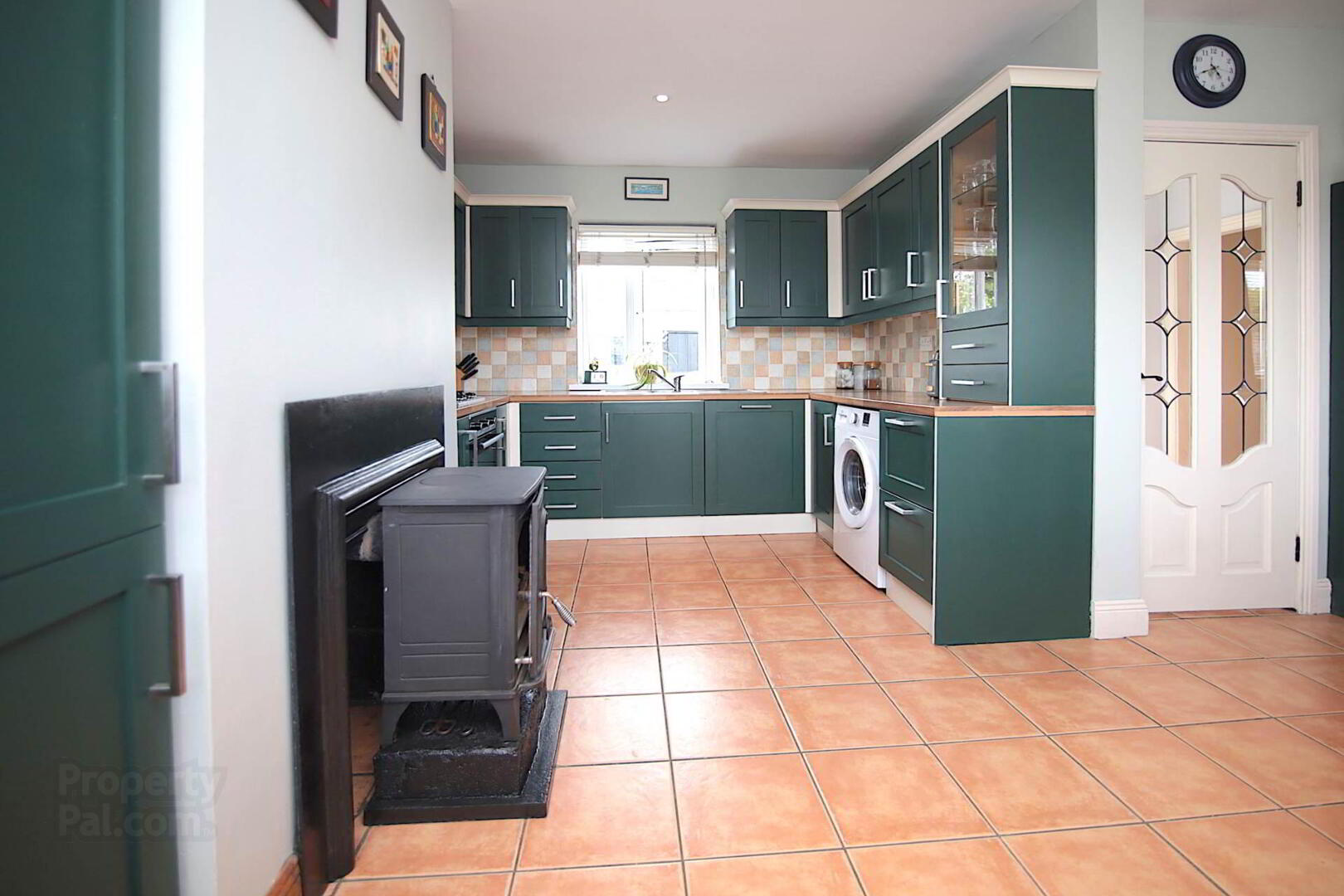 524 Newtown Road 8 of 34