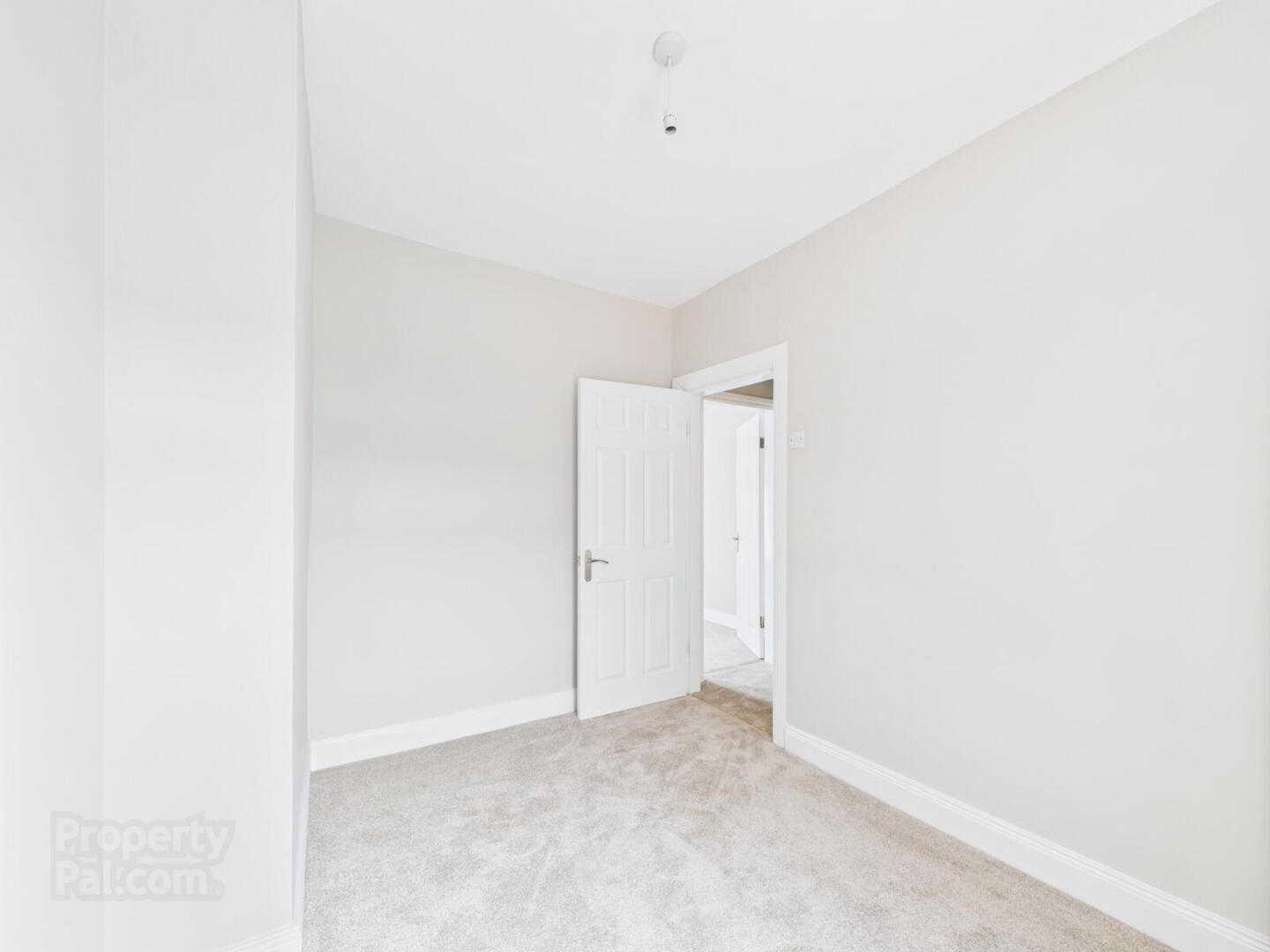 18 Kensington Avenue 10 of 12