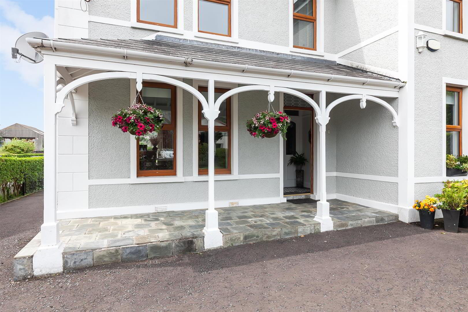 90 Glenarm Road 3 of 44