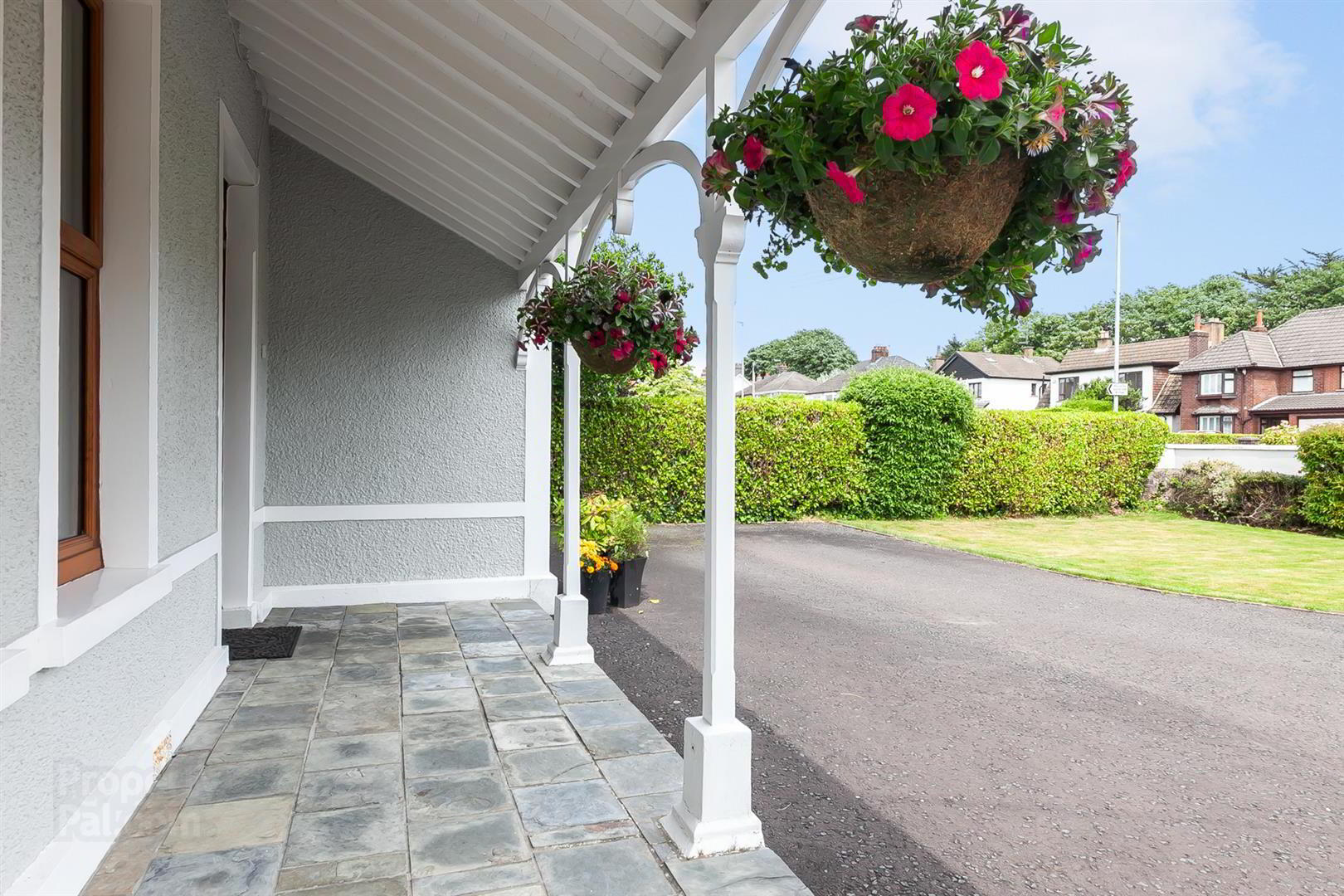 90 Glenarm Road 4 of 44
