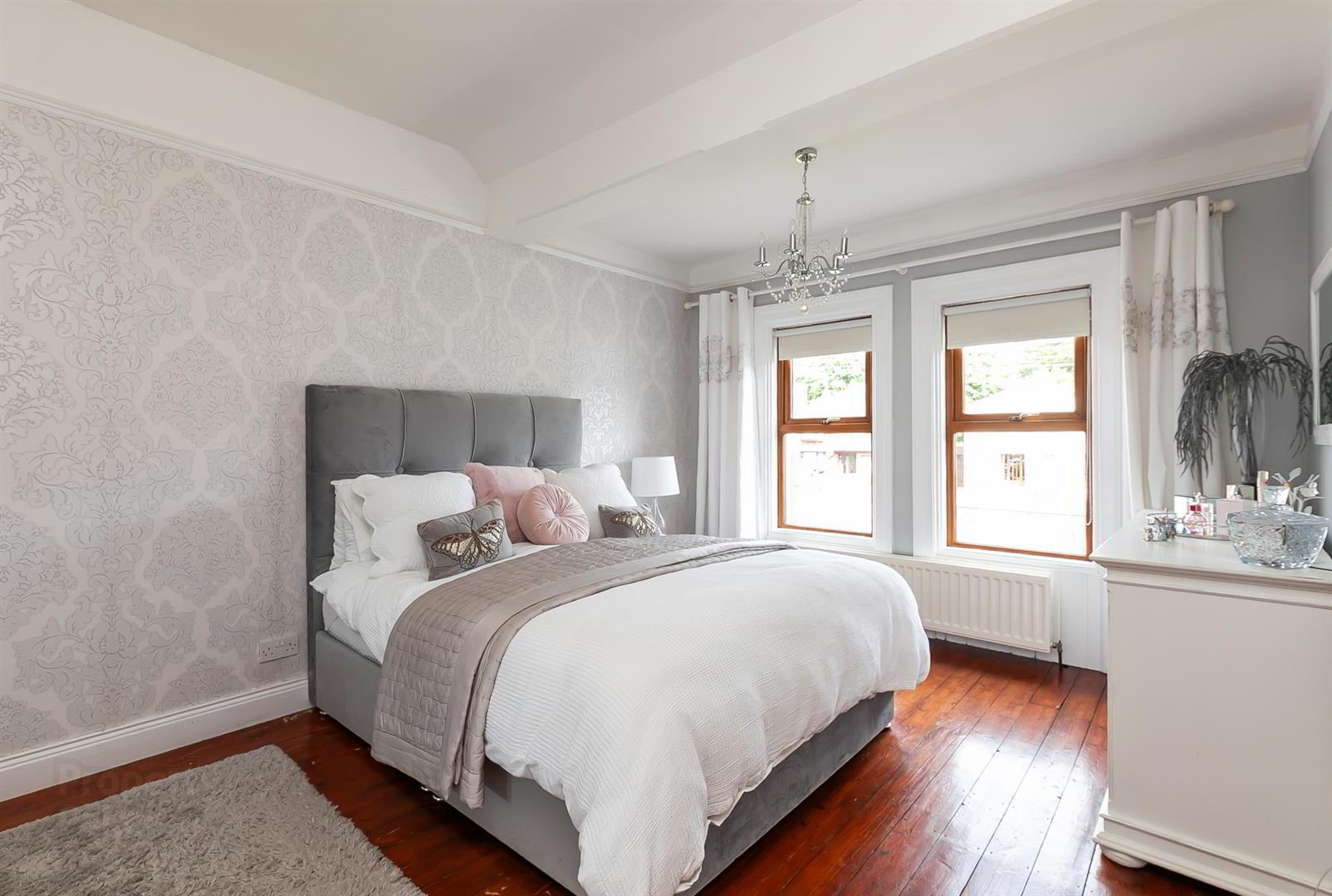90 Glenarm Road 24 of 44