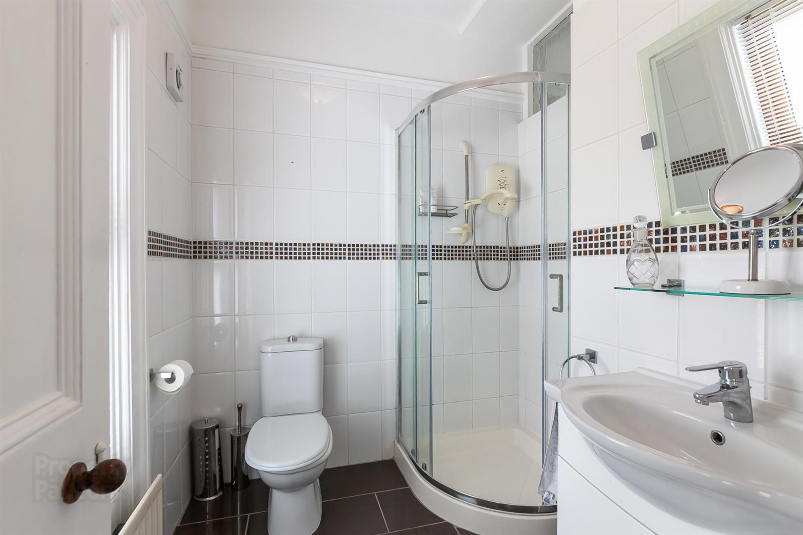 90 Glenarm Road 27 of 44