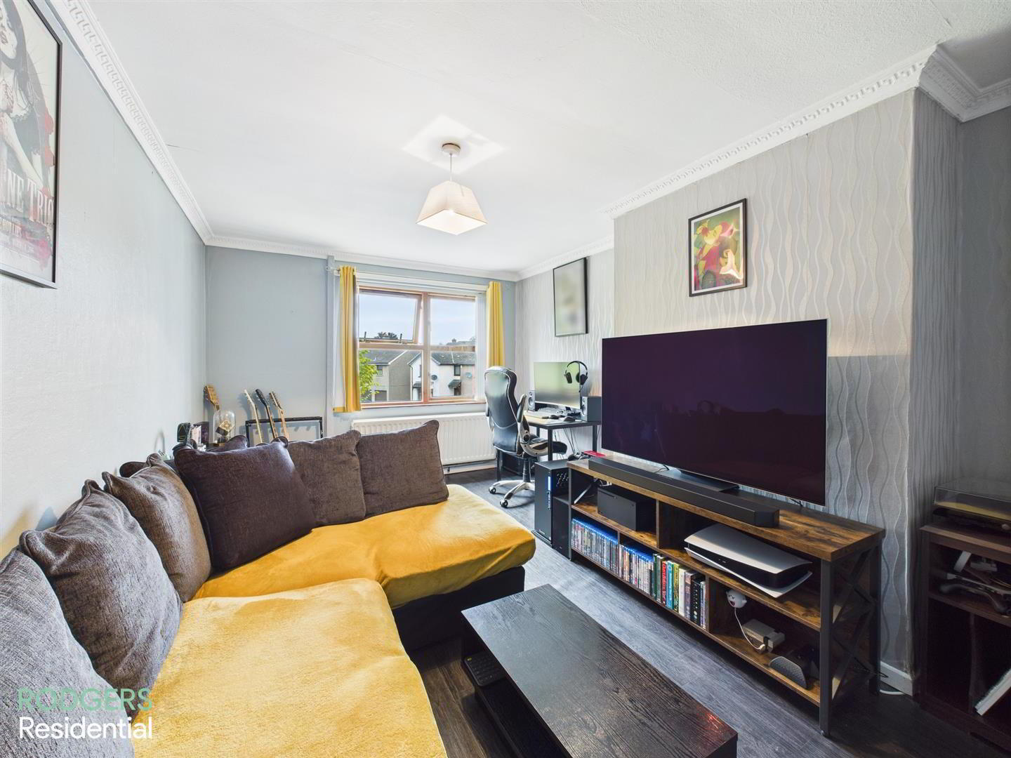 251d Abbey Park 2 of 11