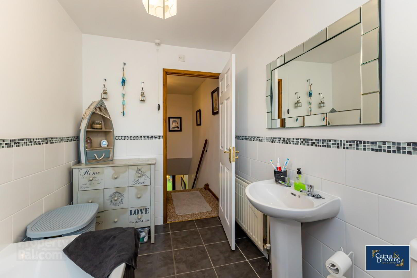 19 Mill Brae 24 of 29