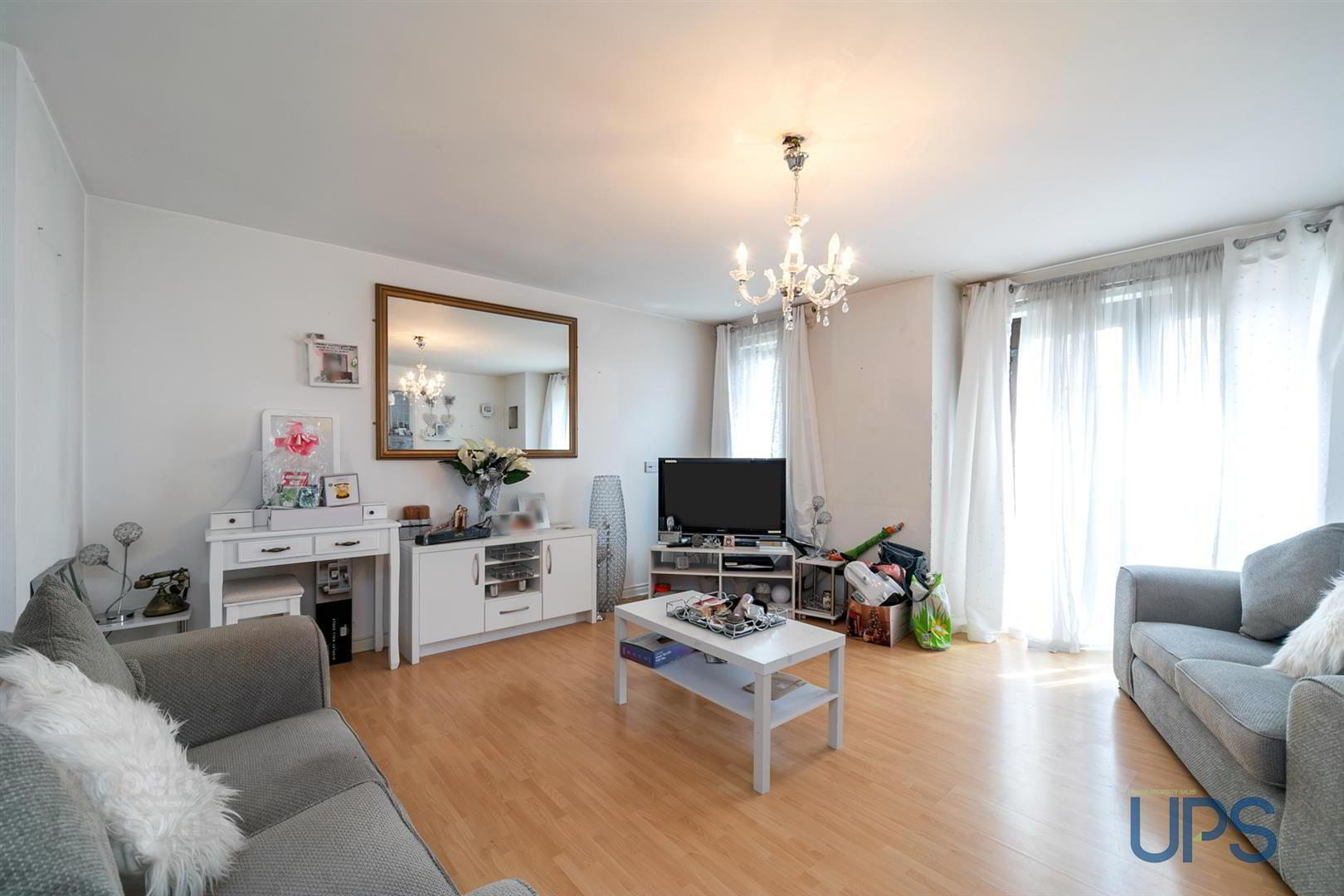Apt 9b, Aranmor 4 of 18