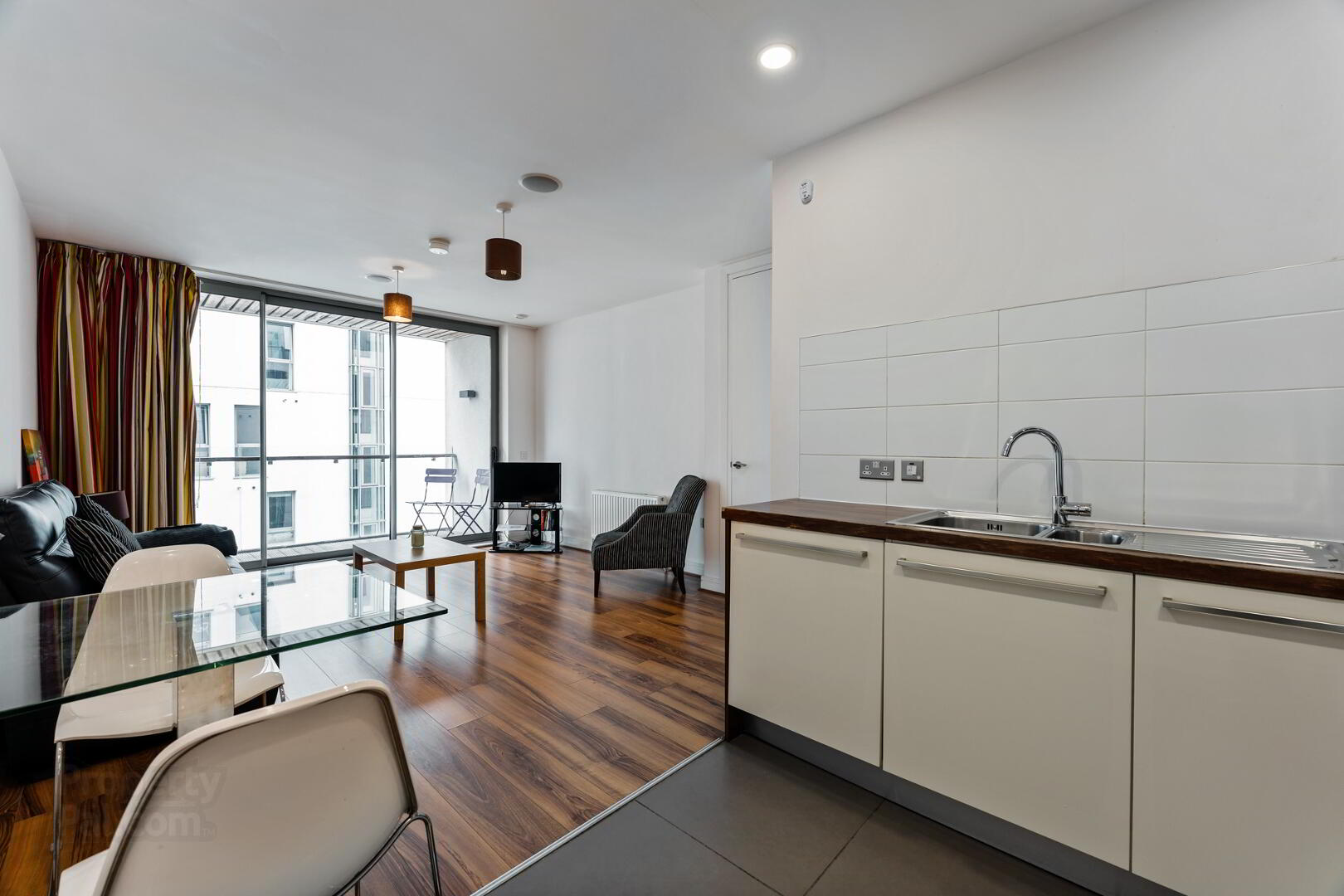7-35 Queens Road 4 of 7