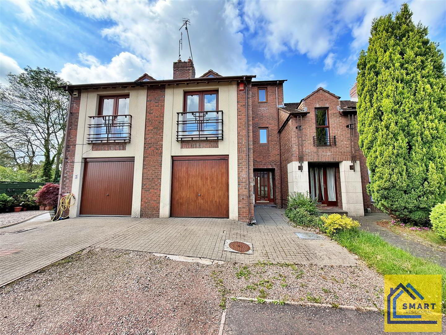 8 Laganvale Manor 1 of 34