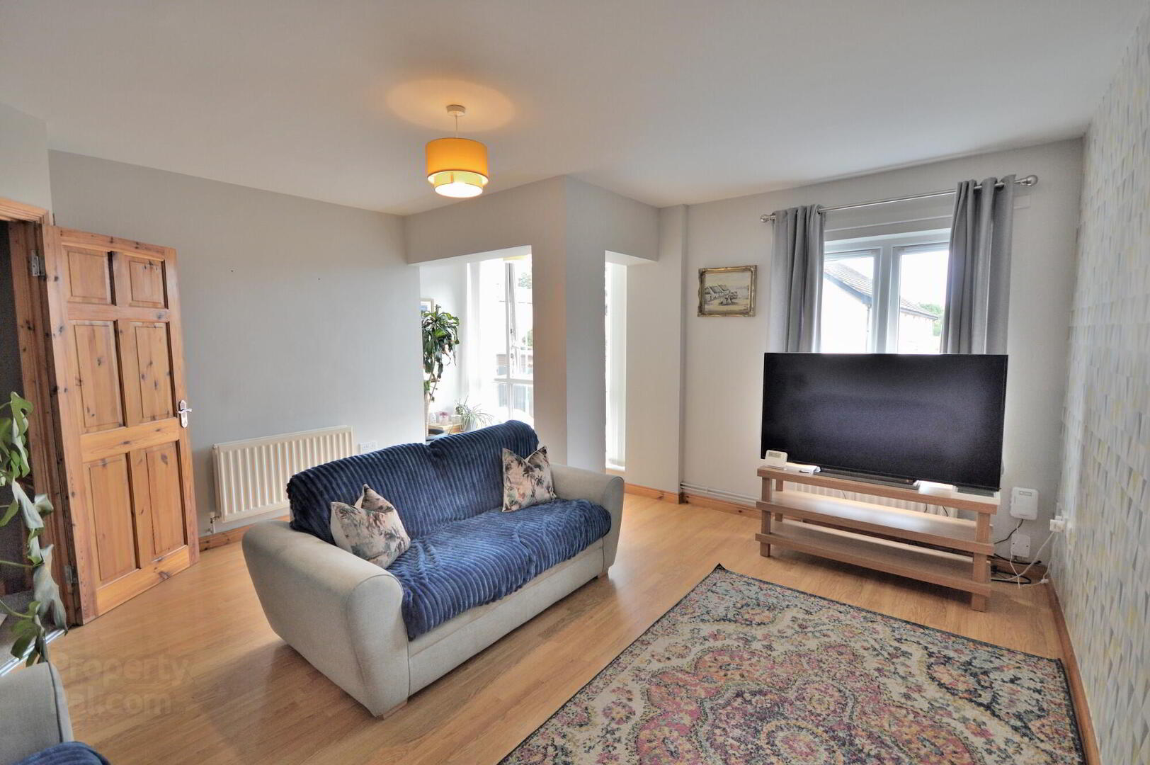 27 Ash Grove 3 of 14
