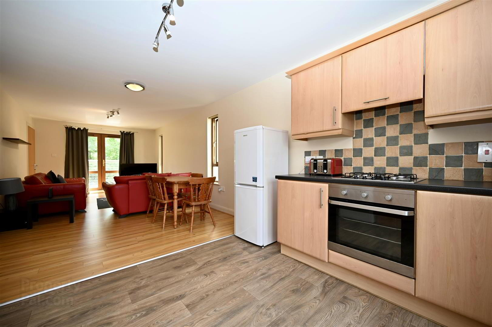 77c Heath Lodge Drive 6 of 9
