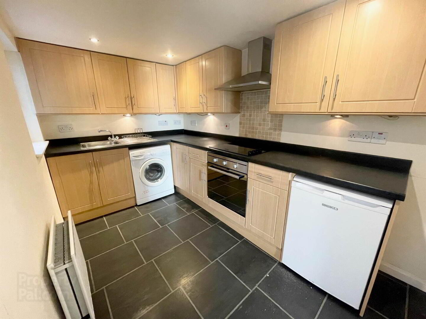 14 Beatrice Avenue 4 of 9