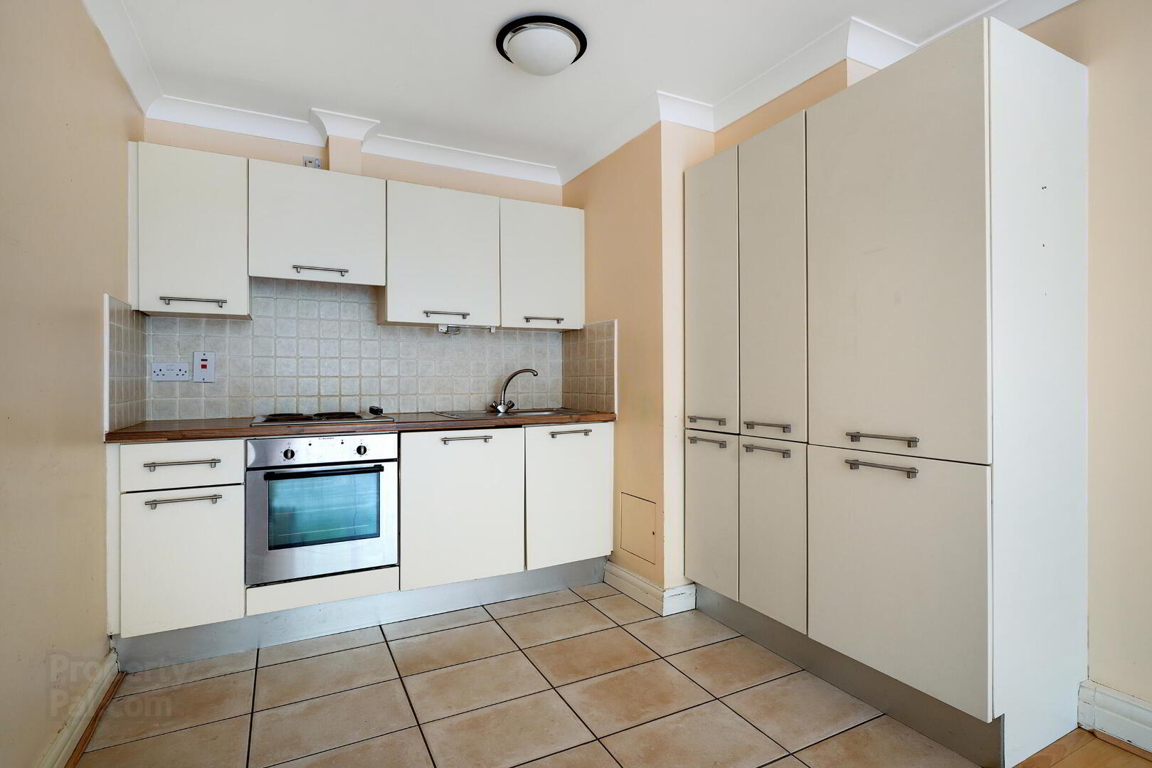 16 Eaton Way 4 of 22