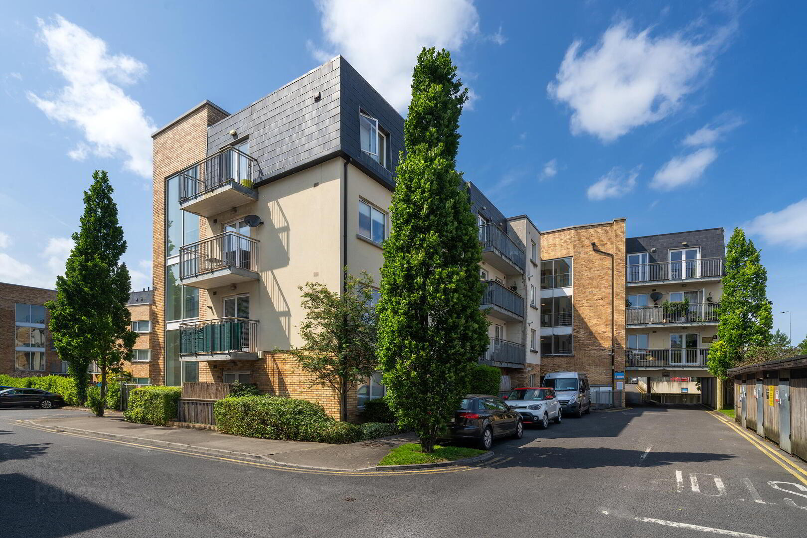 16 Eaton Way 1 of 22