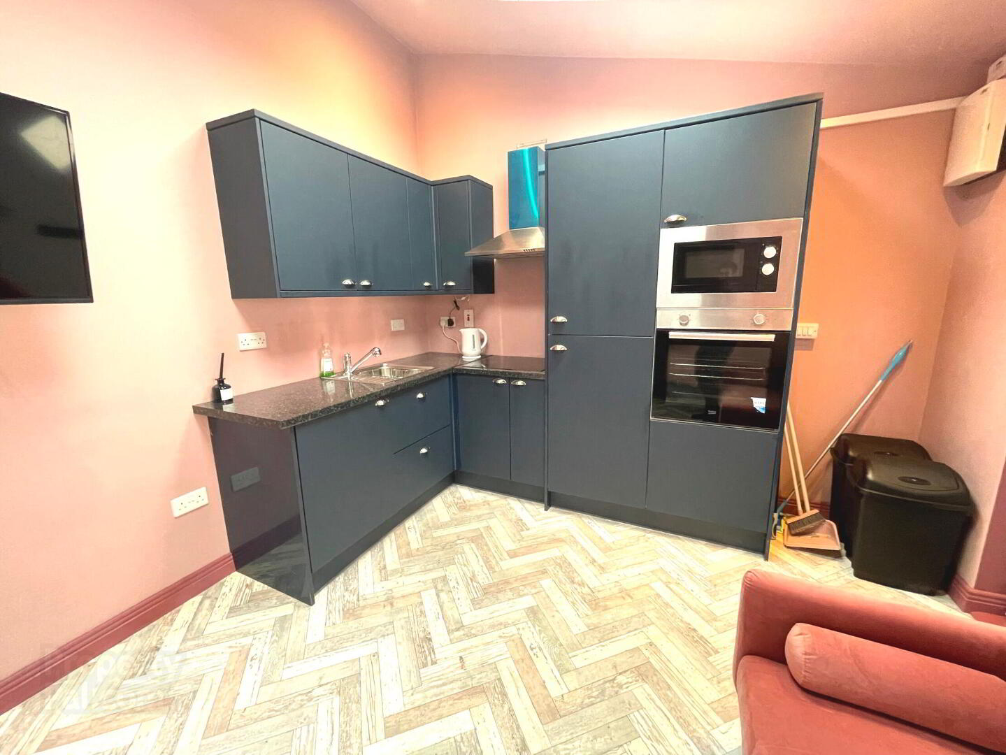 property description image