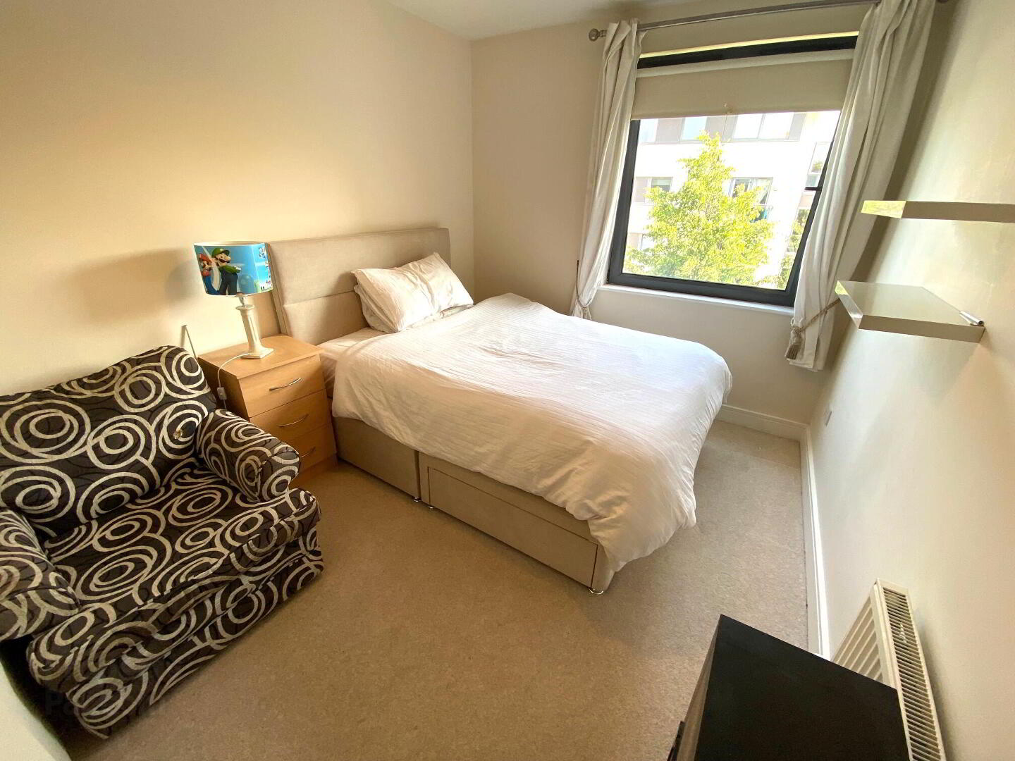 Mercer House, Brennanstown Square 7 of 11
