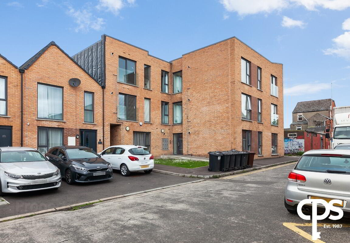 Apt 7, 32 Gardiner Street 1 of 15