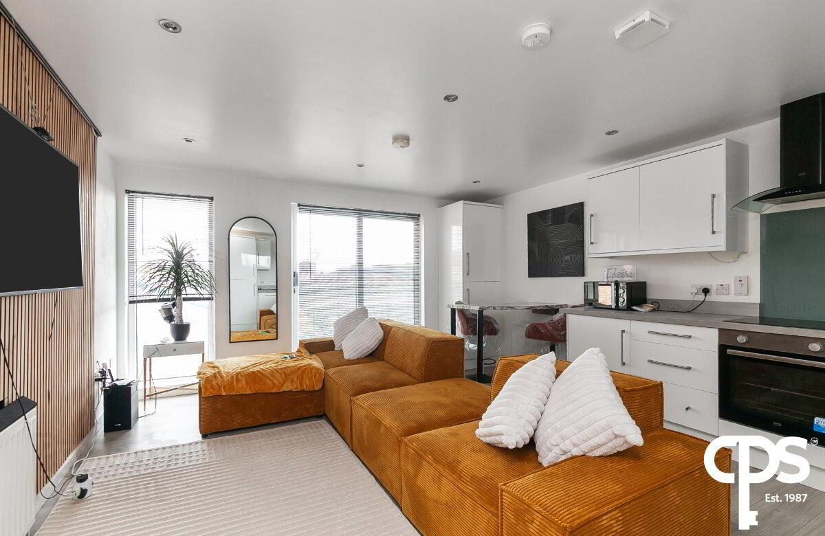 Apt 7, 32 Gardiner Street 5 of 15
