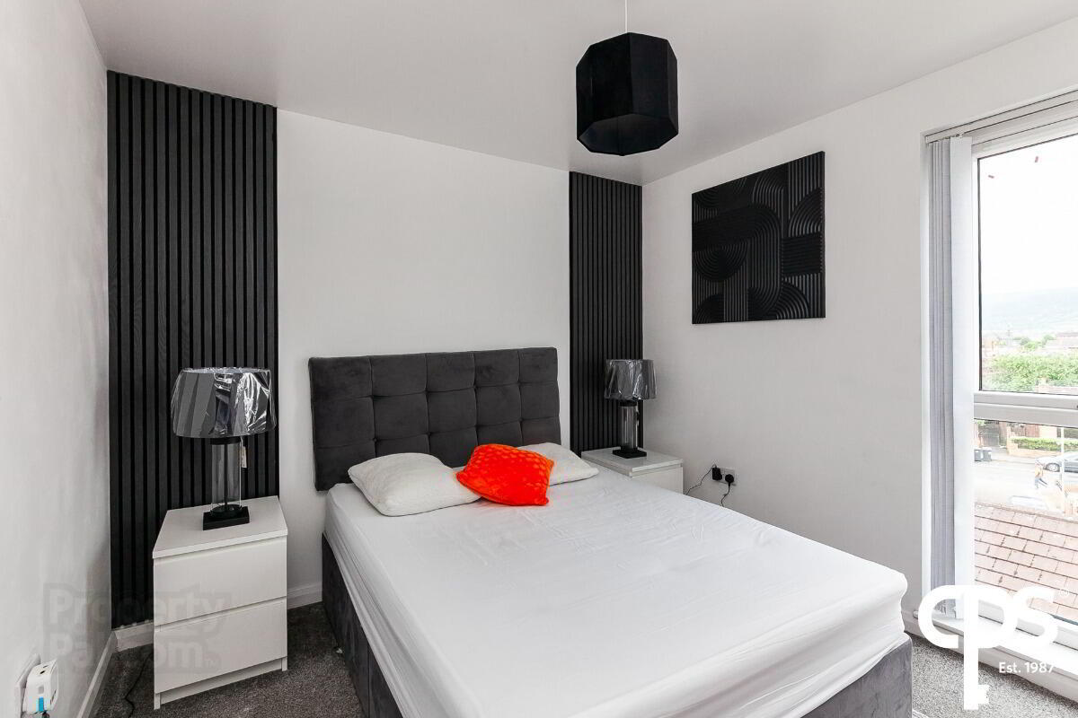 Apt 7, 32 Gardiner Street 9 of 15