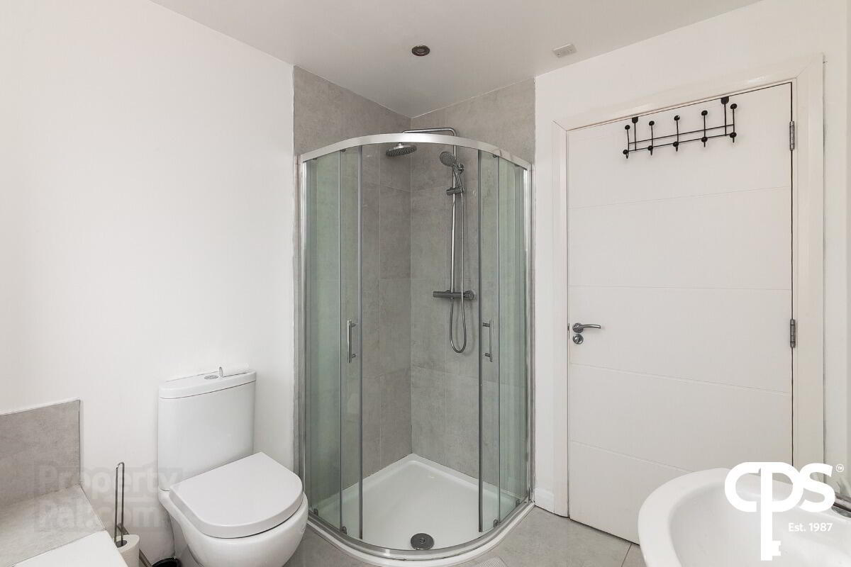 Apt 7, 32 Gardiner Street 13 of 15