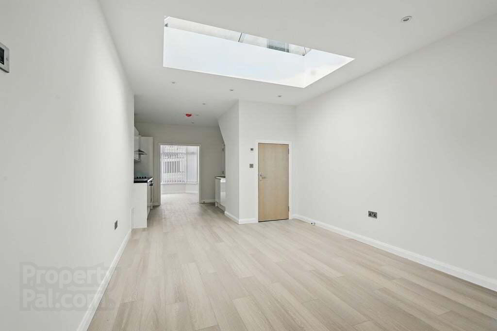 14 Lisburn Avenue 5 of 6