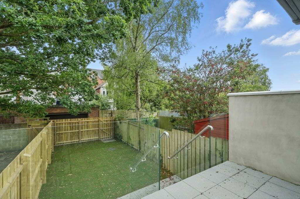 14 Lisburn Avenue 13 of 13