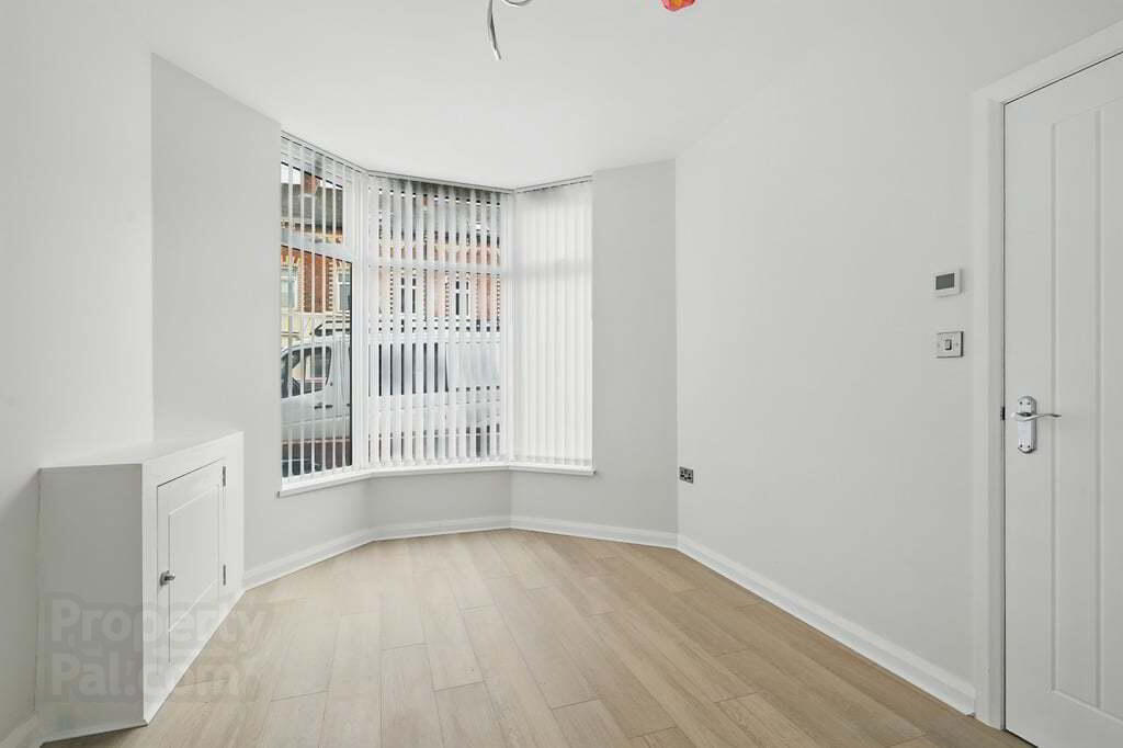 14 Lisburn Avenue 4 of 13