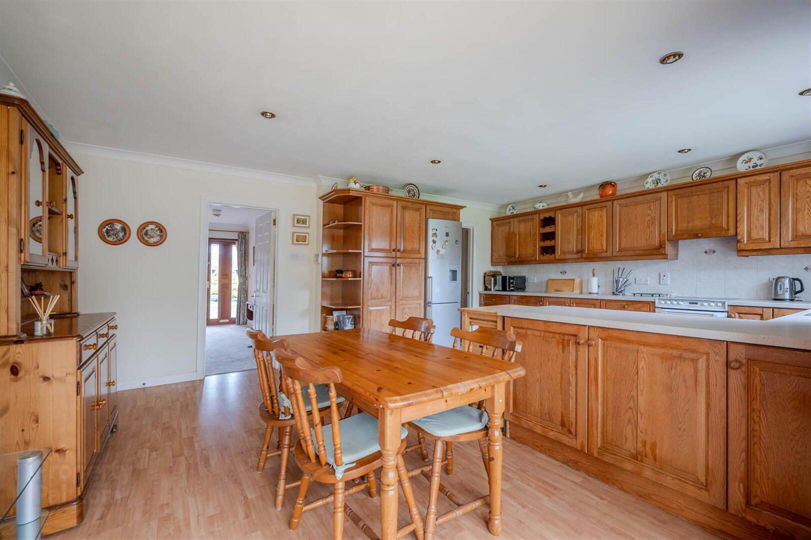 1 Knightsbridge Manor 17 of 29