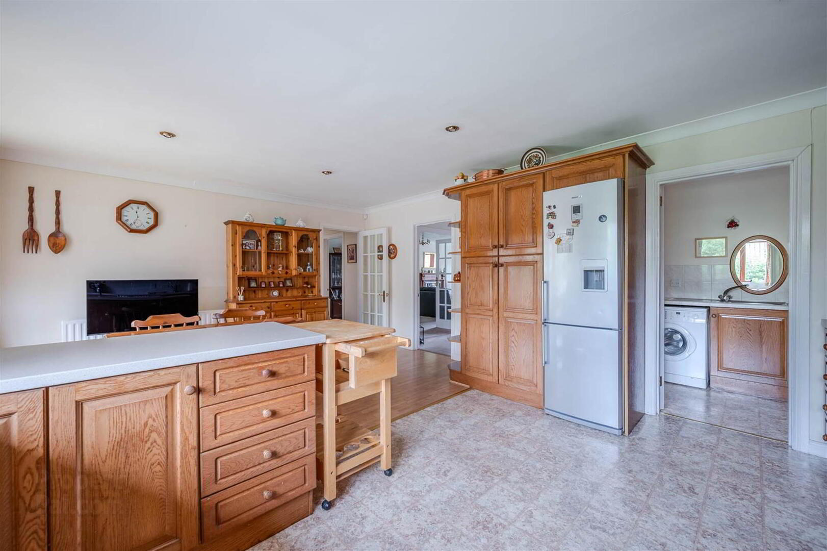 1 Knightsbridge Manor 13 of 29