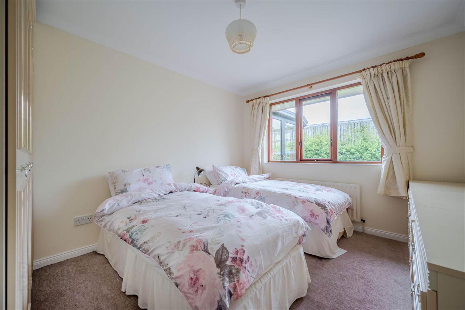 1 Knightsbridge Manor 22 of 29