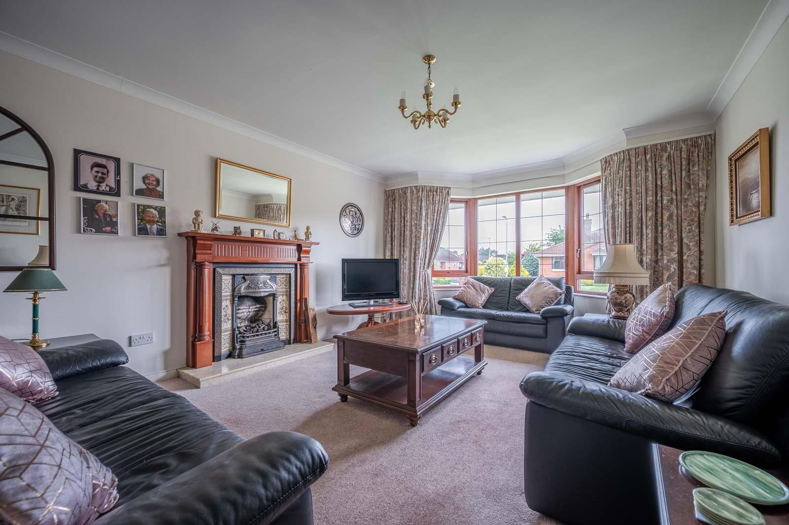 1 Knightsbridge Manor 7 of 30